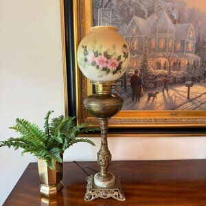 Antique Ornate Brass Parlor Oil Lamp W/ Cherubs Alabaster Base Hand Painted Glas